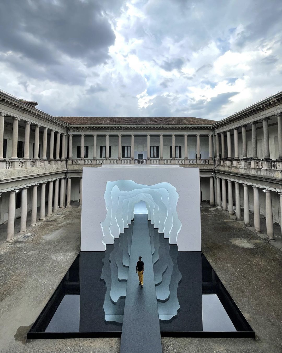 100+美图、独家对话设计师,带你沉浸式云观米兰展